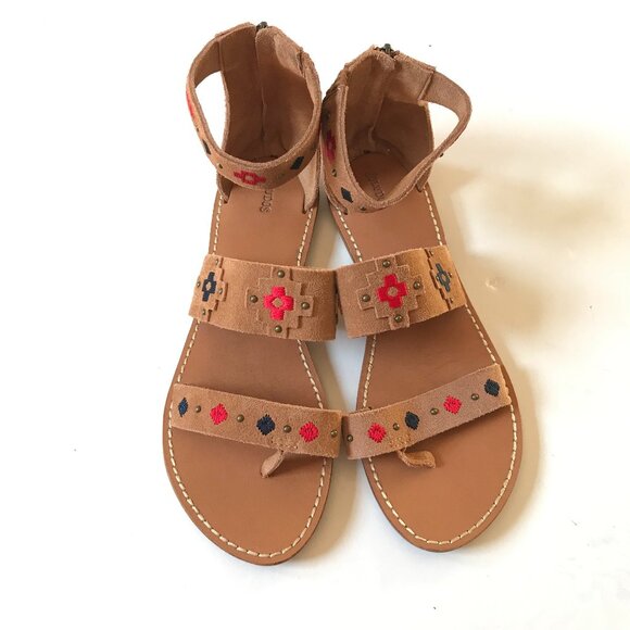 NEW Soludos Flat Sandals Womens 11 Natural Tan Suede Red Embroidered Zipper NWOB - Picture 6 of 12